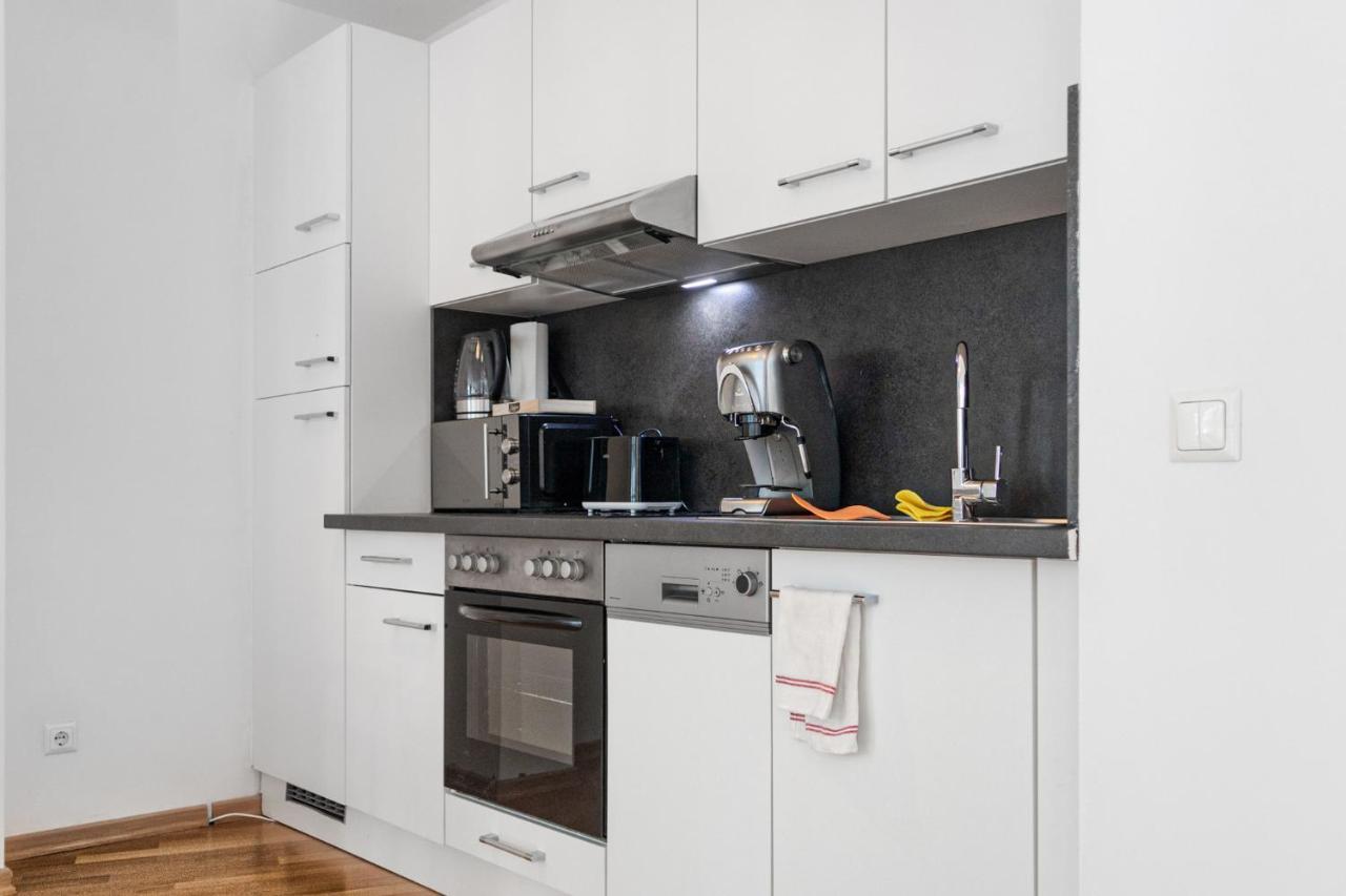 Gasometer Apartment - Designer Building With Amazing View 비엔나 외부 사진